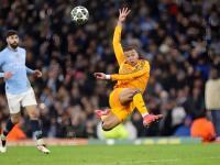 南宫28-包含哈兰德连续十二场比赛得分超过赛事规则更新，皇家马德里挑战极限！的词条