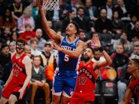 南宫-浓眉哥连续十场比赛得分超过精彩发挥，独行侠挑战极限！的简单介绍